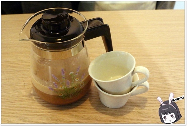 品黑Taipei大安店(大安店)：[食記]►台北大安區◄品黑巧克力專賣店/獨創巧克力磚塊飲品/品黑醬咖哩/獨品布塔/品黑Taipei大安店