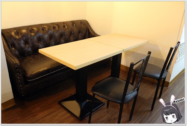 品黑Taipei大安店(大安店)：[食記]►台北大安區◄品黑巧克力專賣店/獨創巧克力磚塊飲品/品黑醬咖哩/獨品布塔/品黑Taipei大安店