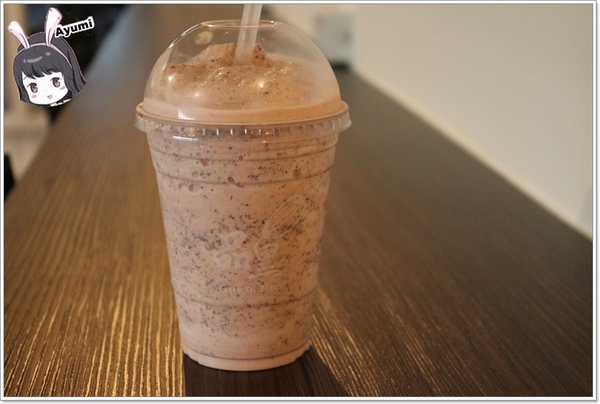 品黑Taipei大安店(大安店)：[食記]►台北大安區◄品黑巧克力專賣店/獨創巧克力磚塊飲品/品黑醬咖哩/獨品布塔/品黑Taipei大安店