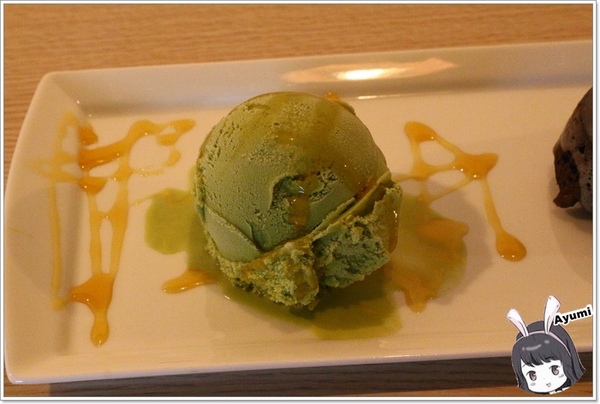 品黑Taipei大安店(大安店)：[食記]►台北大安區◄品黑巧克力專賣店/獨創巧克力磚塊飲品/品黑醬咖哩/獨品布塔/品黑Taipei大安店