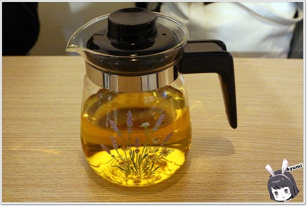 品黑Taipei大安店(大安店)：[食記]►台北大安區◄品黑巧克力專賣店/獨創巧克力磚塊飲品/品黑醬咖哩/獨品布塔/品黑Taipei大安店