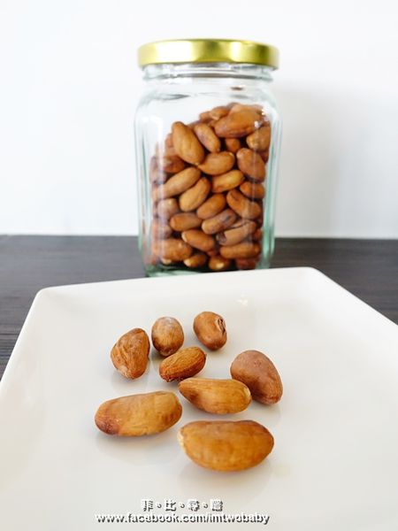 品黑Taipei大安店(大安店):品黑Taipei巧克力專賣店 在這裡每一口都能享受到最濃郁的巧克力味 救贖您靈魂的美味 巧克力控來朝聖唷!文末有抽獎