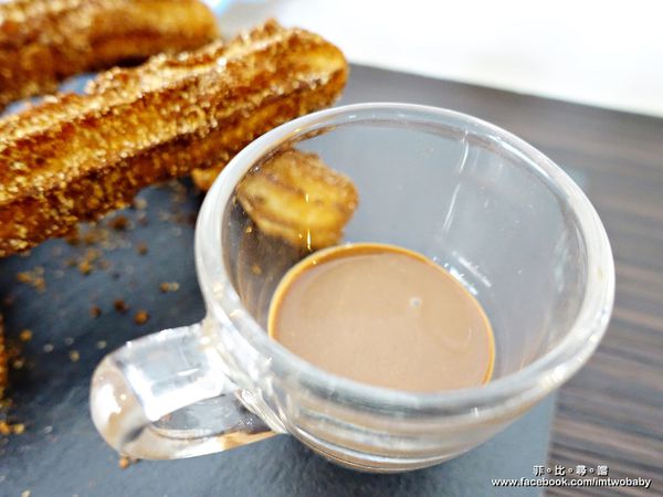 品黑Taipei大安店(大安店):品黑Taipei巧克力專賣店 在這裡每一口都能享受到最濃郁的巧克力味 救贖您靈魂的美味 巧克力控來朝聖唷!文末有抽獎