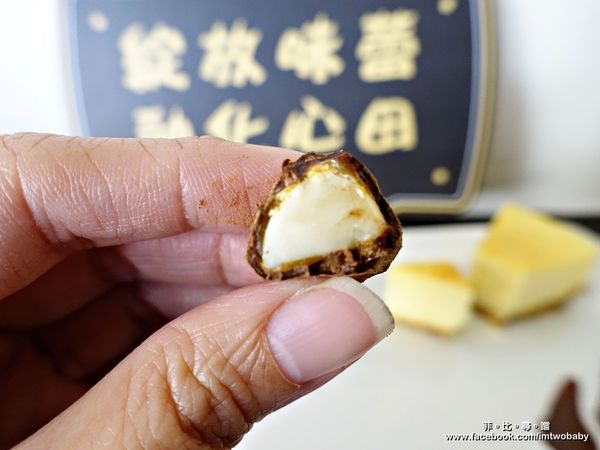 品黑Taipei大安店(大安店):品黑Taipei巧克力專賣店 在這裡每一口都能享受到最濃郁的巧克力味 救贖您靈魂的美味 巧克力控來朝聖唷!文末有抽獎