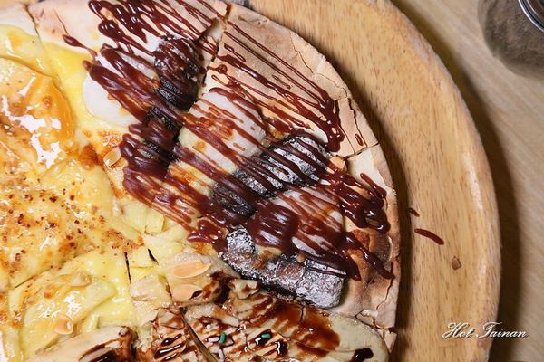 Double Cheese 手工窯烤披薩：【台南美食】手工窯烤披薩義大利麵炸雞吃到飽！選擇多元的平價聚餐店家：Double Cheese台南成大店