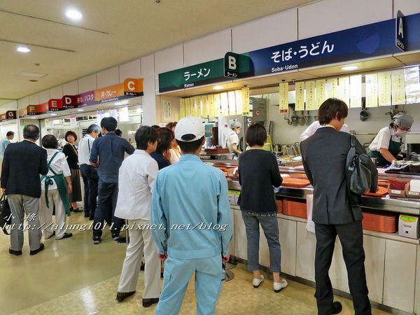 東京都廳:來看看東京公務員中午都吃些什麼呢? ..東京都廳員工餐廳覓食趣!! 東京都廳:來看看東京公務員中午都吃些什麼呢? ..東京都廳員工餐廳覓食趣!!