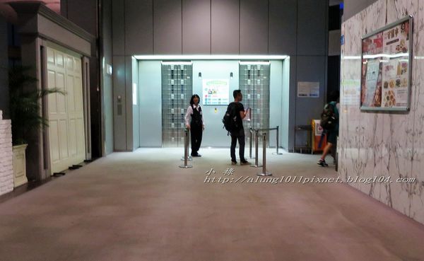 東京都廳：無料!!!     ..東京都廳展望室夜景