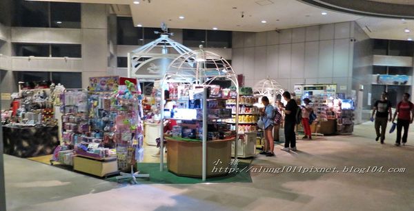 東京都廳：無料!!!     ..東京都廳展望室夜景