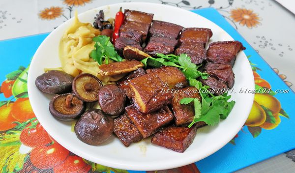 中央畜牧場-家香豬：上菜囉!!!        ..中央畜牧場-家香豬/愛評體驗團