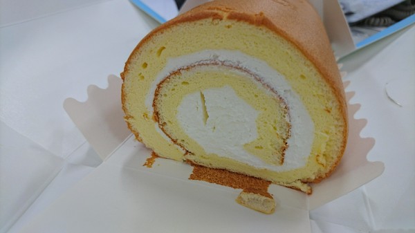 黃阿瑪聯名甜點：美食團購~黃阿瑪x布里王子聯名甜點~原味生乳捲+日式輕乳酪蛋糕~萌翻最高點~真是太療癒了~