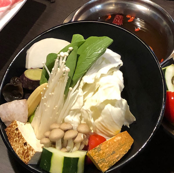 台灣火鍋第一品牌-肉多多火鍋-竹科店/想肉多菜多海鮮多自己挑/MINGO泰國冰淇淋
