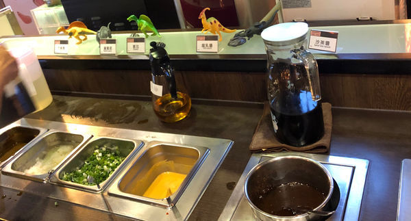 台灣火鍋第一品牌-肉多多火鍋-竹科店/想肉多菜多海鮮多自己挑/MINGO泰國冰淇淋