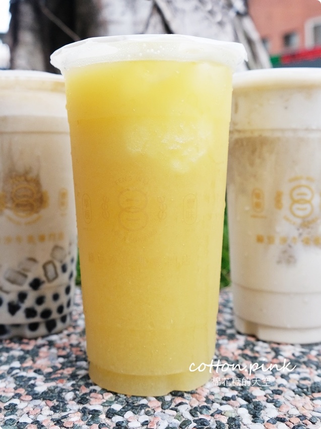 台中必喝綠豆沙就是這一家-草根豐味綠豆沙,東海、逢甲、一中夜市都找得到!最新香橙綠茶也是冰沙!! 台中必喝綠豆沙就是這一家-草根豐味綠豆沙,東海、逢甲、一中夜市都找得到!最新香橙綠茶也是冰沙!!