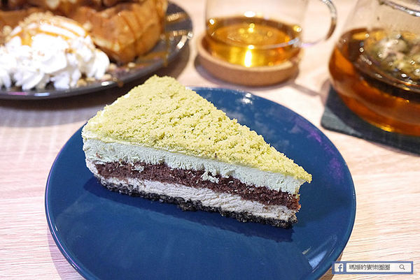 台北南京三民咖啡館【O.L.O CAFÉ】熱帶雨林中的悠閒午后〡免費WIFI聚餐包場