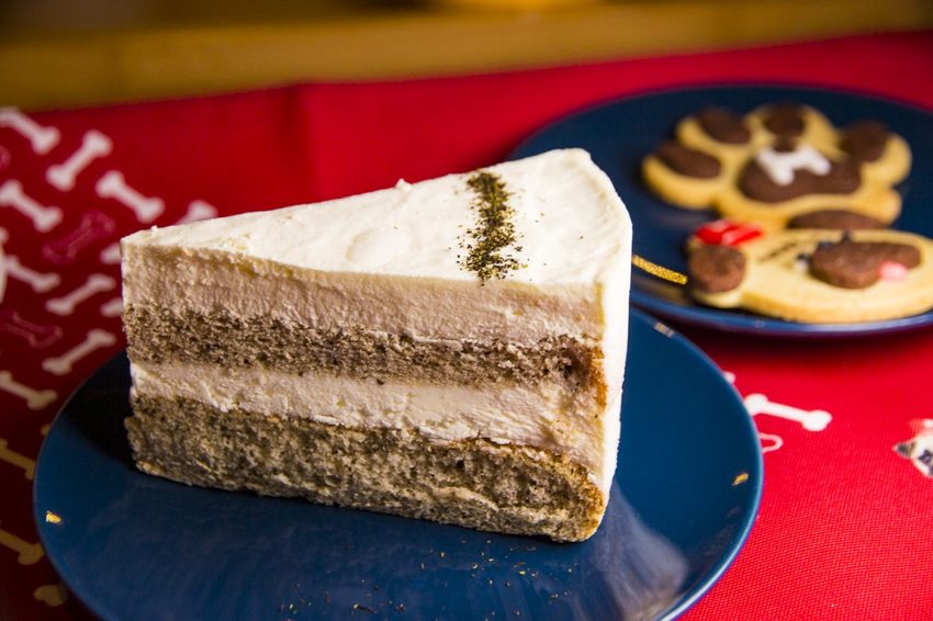 【吃喝.台北】松山下午茶/O.L.O CAFÉ~亞洲唯一Hotels.com聯名咖啡館/輕食咖啡,禮賓大使Bellbug巴哥萌狗陪你用餐