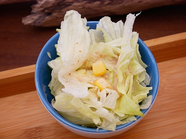 O.L.O CAFE:O.L.O CAFE-松山下午茶、輕食咖啡 Hotels.com聯名台北東旅 打造Bellpug主題咖啡館 讓萌萌的Bellpug陪你一整天