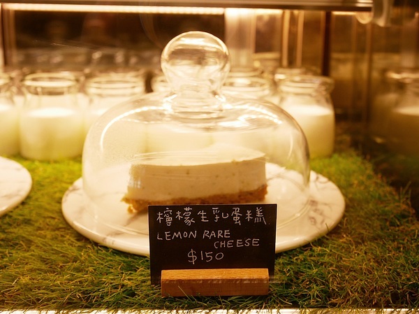 O.L.O CAFE:O.L.O CAFE-松山下午茶、輕食咖啡 Hotels.com聯名台北東旅 打造Bellpug主題咖啡館 讓萌萌的Bellpug陪你一整天