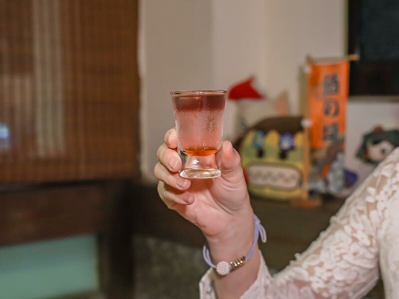 名古屋料亭中正店,鮭魚握壽司、花蟹鍋吃到飽。