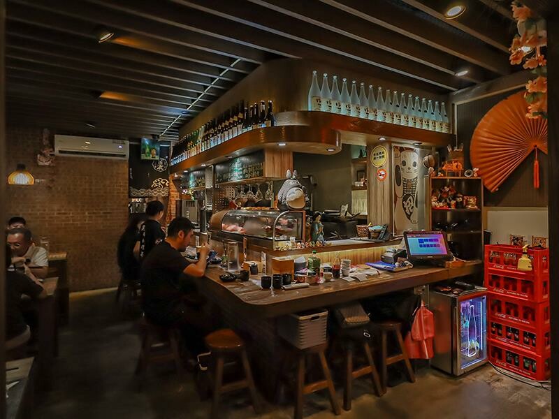 名古屋料亭中正店,鮭魚握壽司、花蟹鍋吃到飽。