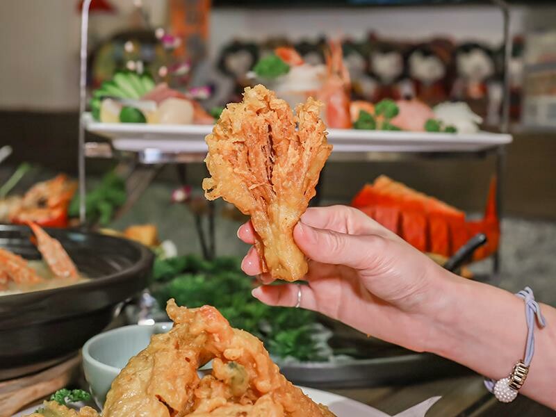 名古屋料亭中正店,鮭魚握壽司、花蟹鍋吃到飽。