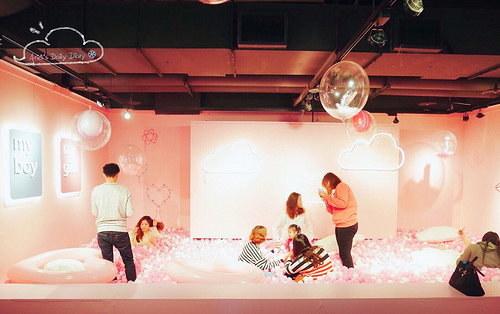 【台南IG景點】小西門期間限定戀愛細胞分裂球池💕 新一波網美集散地，讓自己融入在滿滿的粉紅泡泡中