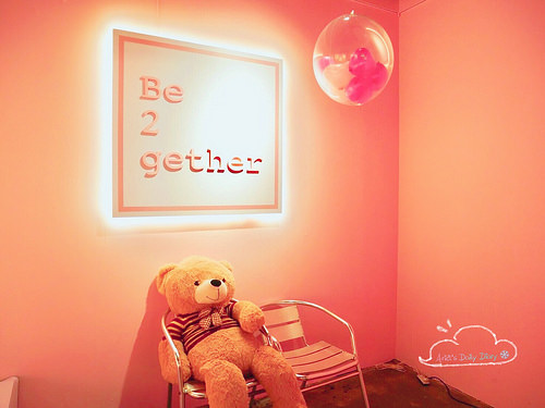 【台南IG景點】小西門期間限定戀愛細胞分裂球池💕 新一波網美集散地，讓自己融入在滿滿的粉紅泡泡中