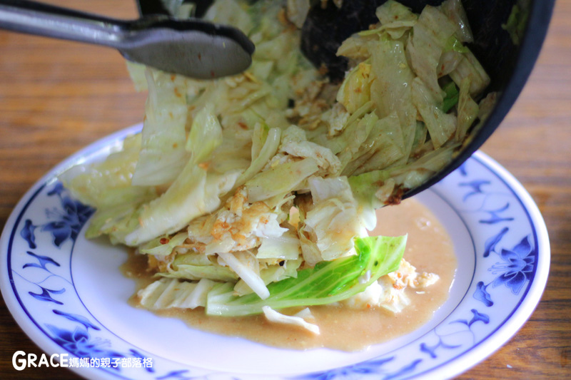 北部親子景點宜蘭-橫山頭休閒農業區-舊名蓮成觀光休閒農場-新名內城生態園區-大自然教室-DIY芋泥球-戶外野炊-網抓七彩魚-grace媽媽 (41).jpg