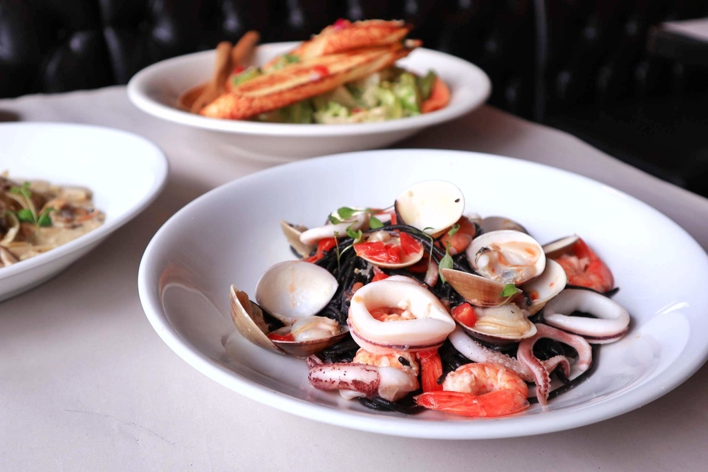 西門町美食 意舍