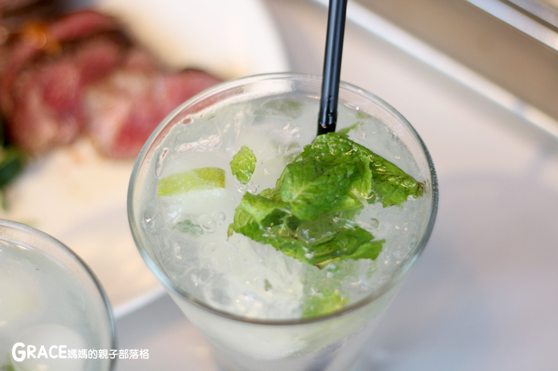 好吃推薦餐廳-台北西門町美食餐廳-意舍酒店amba-5樓吃吧餐廳-生日聚餐節日紀念日約會氣氛好-grace媽媽 (12).jpg