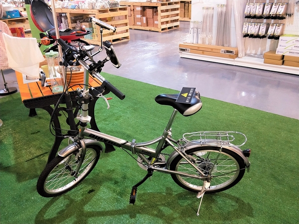 8518購: 【彰化線西景點】8518購~不可思議的吸盤工廠,天使翅膀美拍,新藍晒圖打卡景點