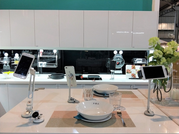 8518購: 【彰化線西景點】8518購~不可思議的吸盤工廠,天使翅膀美拍,新藍晒圖打卡景點