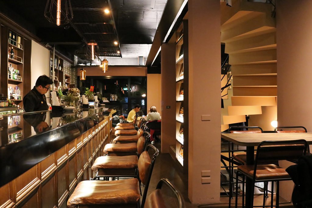 台南｜The Sober Foodie 食上主義 餐酒館推薦 - 奇奇一起玩樂趣