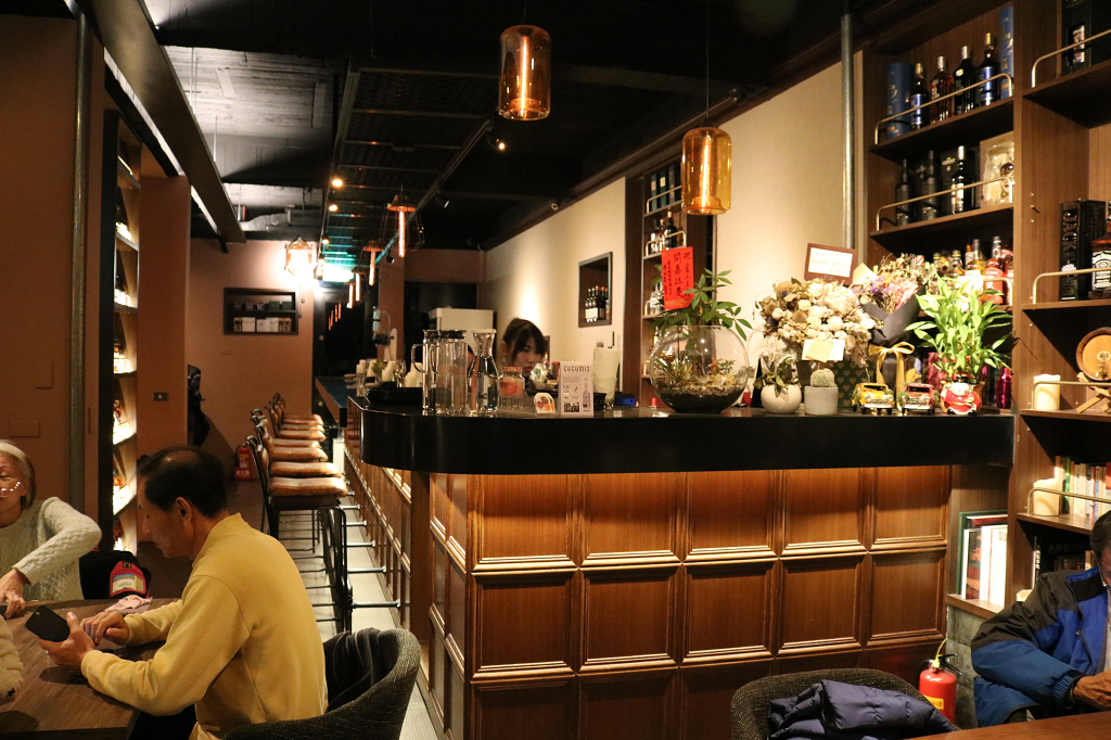 台南｜The Sober Foodie 食上主義 餐酒館推薦 - 奇奇一起玩樂趣