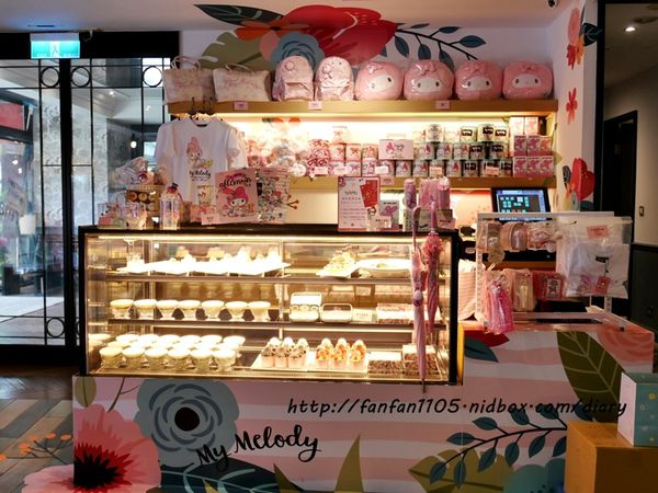 【美樂蒂主題餐廳】Amandier雅蒙蒂法式甜點 美樂蒂花草風期間限定咖啡廳 乾燥花餐廳 IG打卡熱門地點 (7).JPG