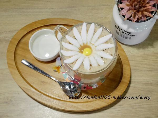 【美樂蒂主題餐廳】Amandier雅蒙蒂法式甜點 美樂蒂花草風期間限定咖啡廳 乾燥花餐廳 IG打卡熱門地點 (17).JPG