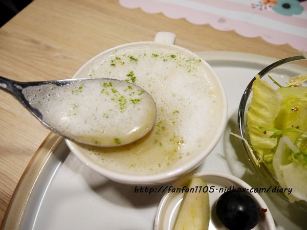 【美樂蒂主題餐廳】Amandier雅蒙蒂法式甜點 美樂蒂花草風期間限定咖啡廳 乾燥花餐廳 IG打卡熱門地點 (19).JPG