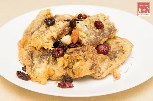 回甘咖啡：【台南美食】呷甜甜好過年｜春節限定款｜早鳥享優惠｜回甘咖啡｜甜粿創意吃~老爺行旅春節限定甜粿