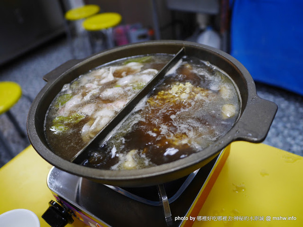 368吃到飽藥膳雞湯鍋:【食記】台中368吃到飽藥膳雞湯鍋@北區中國醫藥大學&中友百貨&一中商圈 : 這價格我覺得不行, 但是適合補過冬至的地方