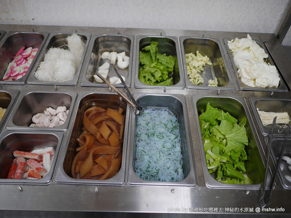 368吃到飽藥膳雞湯鍋:【食記】台中368吃到飽藥膳雞湯鍋@北區中國醫藥大學&中友百貨&一中商圈 : 這價格我覺得不行, 但是適合補過冬至的地方