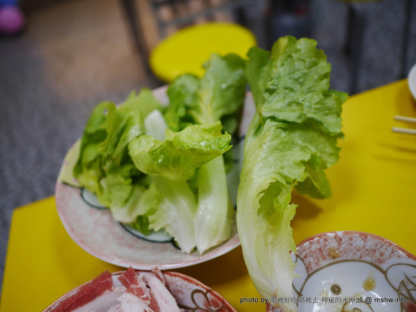 368吃到飽藥膳雞湯鍋:【食記】台中368吃到飽藥膳雞湯鍋@北區中國醫藥大學&中友百貨&一中商圈 : 這價格我覺得不行, 但是適合補過冬至的地方