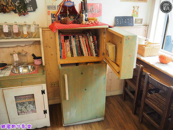 雅蜜斯牛軋堂: 雅蜜斯牛軋堂,鄉村風甜點店,繽紛水果蛋糕盒子~