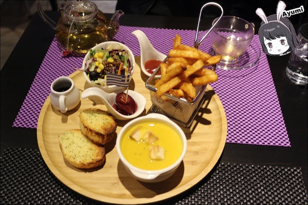 找餐先生土城店：[食記]►新北土城區◄找餐先生土城店/早午餐/法式低溫烹調/消夜/排餐/氣氛浪漫適合情侶約會/創意料理