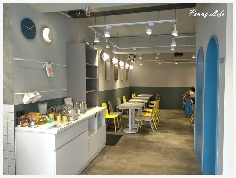 ★||食記||-[台中]-初米咖啡/韓風粉嫩色系美店/療鬱柴犬蛋糕(附完整Menu)