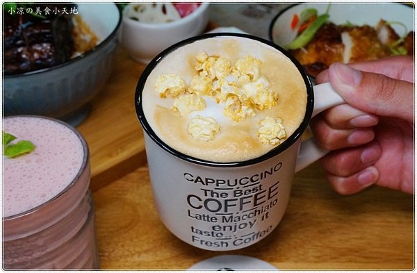 今咖啡Jingcoffee:台中東區』今咖啡║隱藏巷弄老宅新風貌,LOFT風格咖啡館,手作功夫菜東坡肉、煲湯顛覆傳統,驚艷登場!