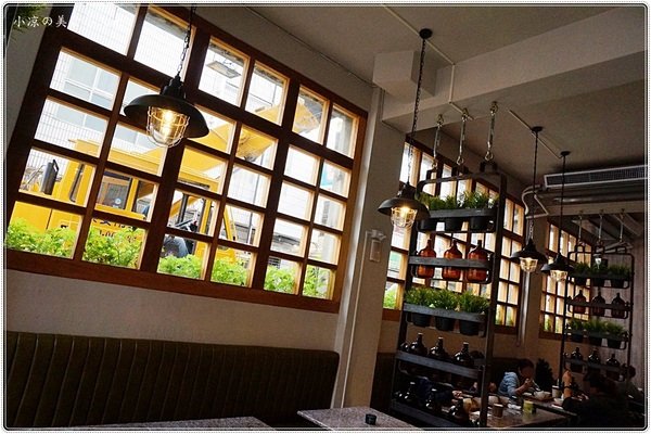 今咖啡Jingcoffee:台中東區』今咖啡║隱藏巷弄老宅新風貌,LOFT風格咖啡館,手作功夫菜東坡肉、煲湯顛覆傳統,驚艷登場!