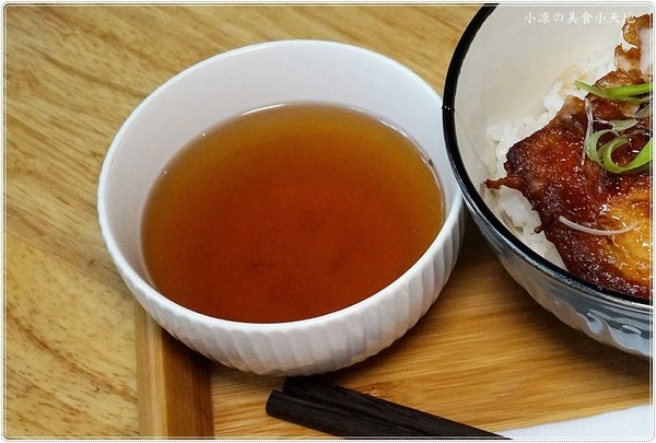 今咖啡Jingcoffee:台中東區』今咖啡║隱藏巷弄老宅新風貌,LOFT風格咖啡館,手作功夫菜東坡肉、煲湯顛覆傳統,驚艷登場!