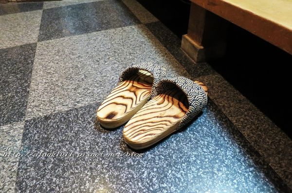 榮茶屋(栄茶屋   本店)：多摩高尾山麓季節限定!!     /榮茶屋そば