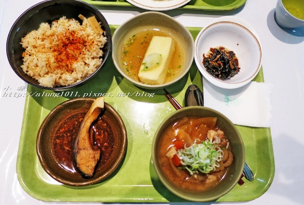 本郷中央食堂:逛一流學府校園、嚐學生餐廳美味~~ ..東京大學本郷中央食堂