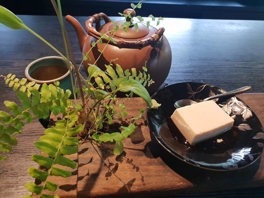 【新北.中和】山間倉房蔬食無菜單料理$1380。塌塌米日式氛圍素食懷石料理