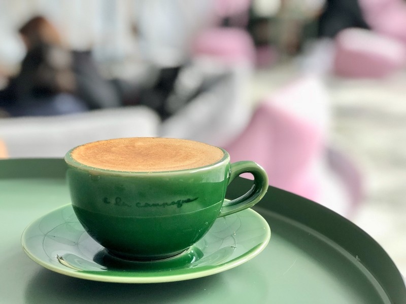 【台北｜國父紀念館站】爛醉咖啡 Drunk cafe＿隱藏版粉色系紅絲絨牛奶＿帶你秒出國不想回來的咖啡廳